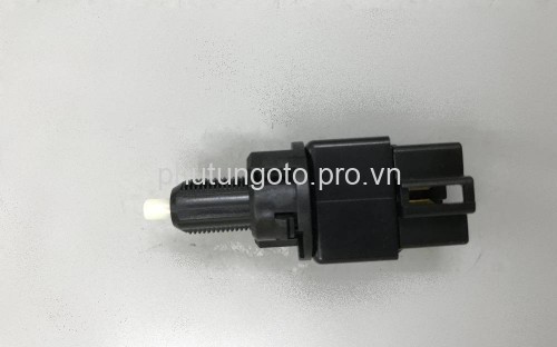 CÔNG TẮC CHÂN PHANH (SENSOR BÁO PHANH) MITSUBISHI PAJERO V31, V32, V33, V45, V43
