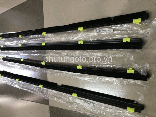 Bộ 4 nẹp chân kính trong  Kia Pride CD5