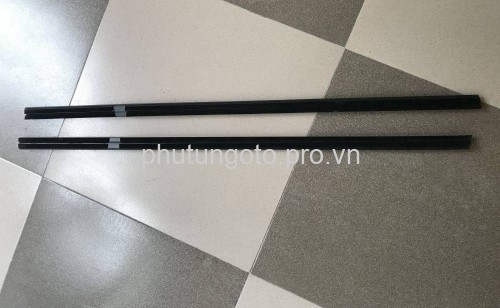 NẸP CHÂN KÍNH (RON CHÂN KÍNH) TOYOTA HIACE