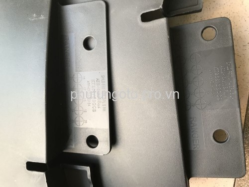 CHẮN BÙN BÁNH XE FORD RANGER 2013 - 2017