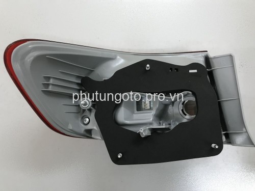 ĐÈN HẬU (ĐÈN LÁI) NGOÀI TOYOTA ALTIS 2009 - 2013