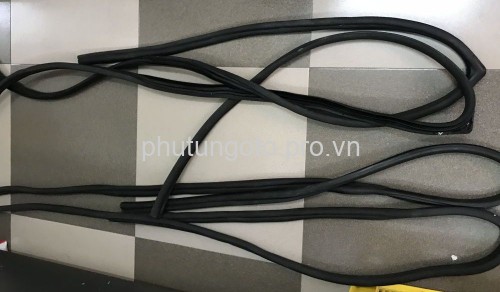 GIOĂNG (RON) THÂN XE (KHUNG CỬA) HYUNDAI ELANTRA, AVANTE