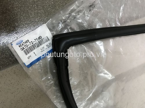 GIOĂNG (RON) CÁNH CỬA  MAZDA 626 1992 - 2000