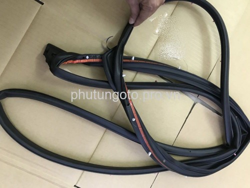 GIOĂNG (RON) CÁNH CỬA TOYOTA HILUX