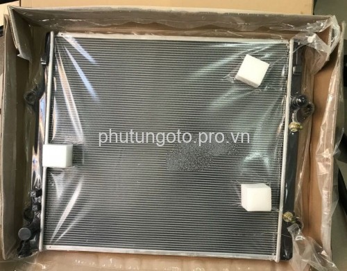 KÉT NƯỚC (KÉT GIẢI NHIỆT) TOYOTA PRADO MÁY DẦU
