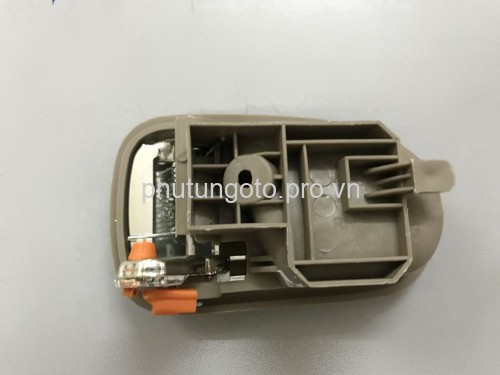 TAY MỞ MÓC TRONG LH MAZDA 323 2001, FORD LASER