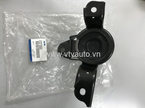 CHÂN MÁY DẦU FORD ESCAPE 2 