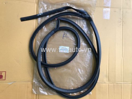 GIOĂNG, RON CÁNH CỬA TOYOTA CAMRY 2002-2006