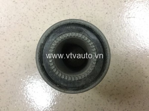 Cao su càng A nhỏ Isuzu Trooper 8-94408841-1, A12-IS004