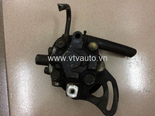 Bơm trợ lực Toyota Corolla Altis