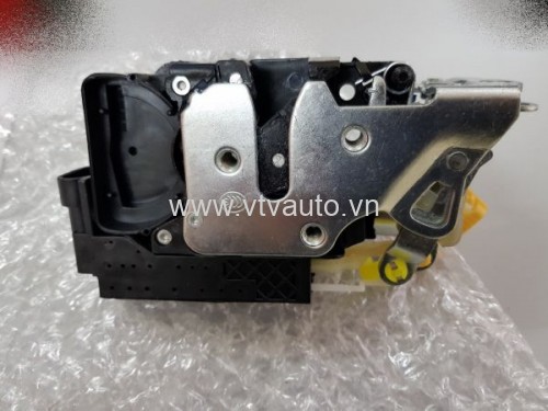 Khóa ngầm cửa trong trước trái Daewoo Lacetti 2005 