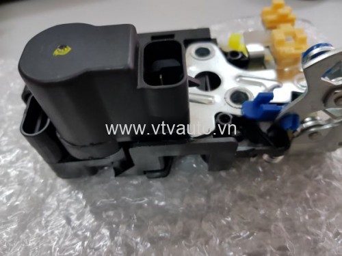 Khóa ngầm cửa trong trước trái Daewoo Lacetti 2005 