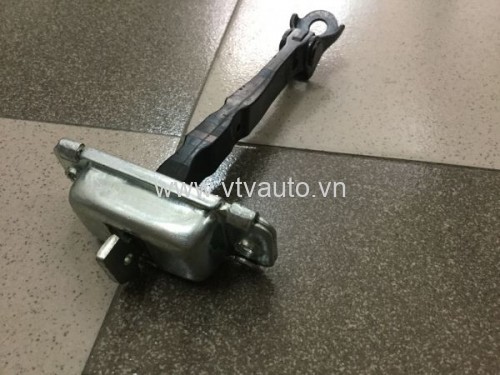Hãm cửa (Hạn chế cửa, dẫn hướng cửa) Hyundai Terracan 