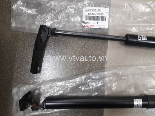Cặp 2 ty chống cốp Toyota Innova (loại tốt)
