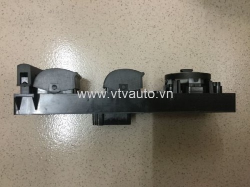 Công tắc lên kính tổng Ford Focus 3M5T14A132AG