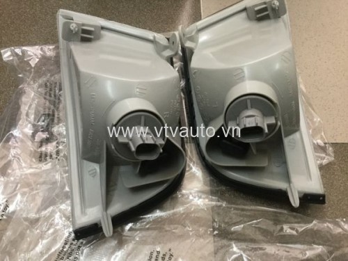 Đèn xi nhan Mitsubishi Lancer 1999-2002 18-5387-00-6B/18-5388-00-6B