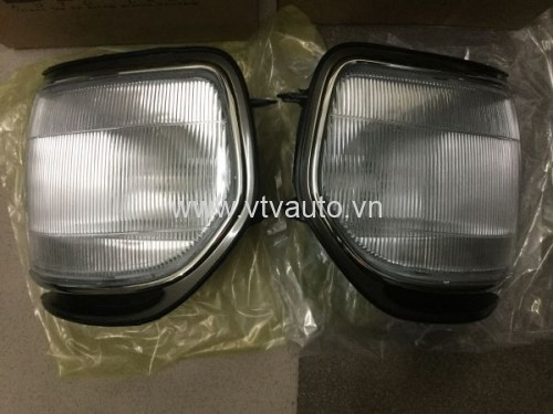 Đèn xi nhan Toyota Land-Cruiser 1992 212-1551L-AE1/ 212-1551R-AE1