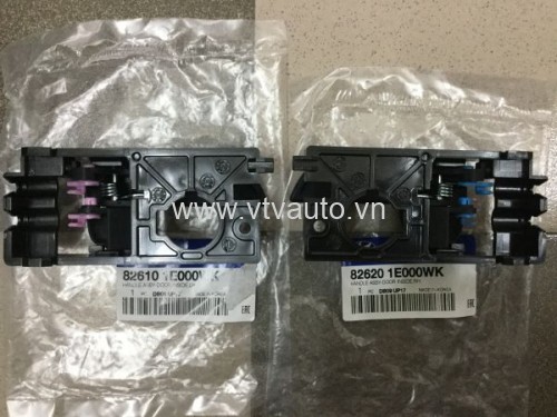 Cặp 2 tay mở trong Hyundai Verna 82620 1E000WK / 82610 1E000WK