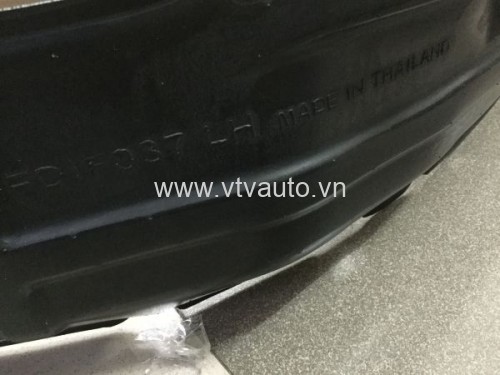 Lưới ba đờ sốc trước Ford Ranger ỦR87-56-141C