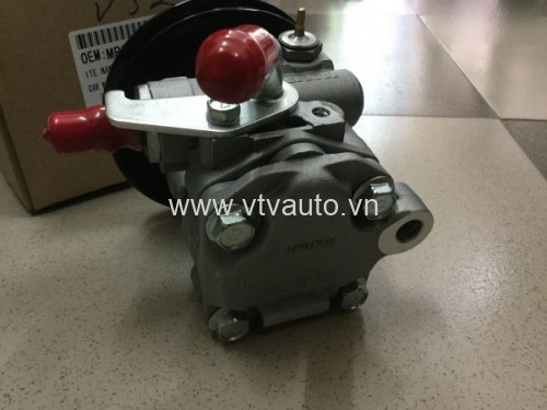 Bơm trợ lực Mitsubishi Pajero V32 1997 MR267657-A