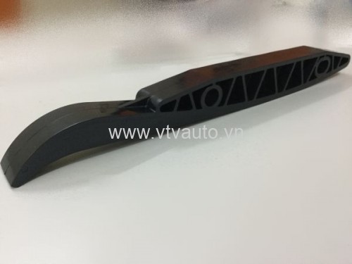 Tỳ xích  thẳng Hyundai Grand Starex  24387 4A100