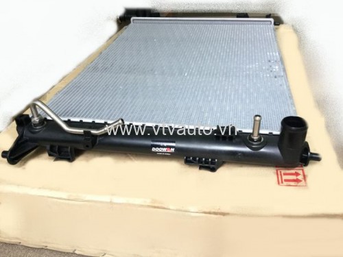 Két nước Kia Sorento 2.4 2010, 25310 2P600