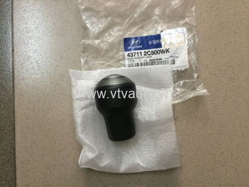 Tay nắm cần số Hyundai Getz ,43711 2C500WK