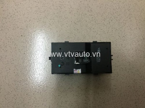 Công tắc lên kính tổng Hyundai Lacetti nhập ,Chevrolet Cruzee 2008-2012 (GM) 13305373
