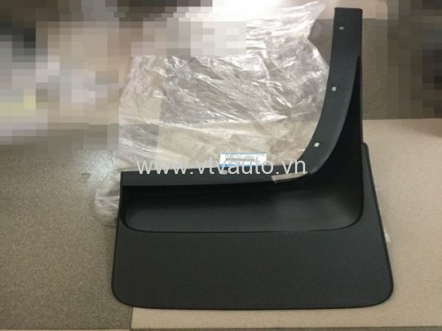 Chắn bùn bánh sau LH Mazda BT50 , 1D02-51-880A