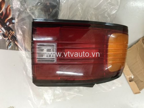 Đèn hậu, đèn lái sau Mazda 323 1996-2000