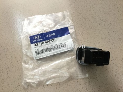 Công tắc gió điều hòa , hướng gió dưới Hyundai Starex 2000-2004, 93710 4A000