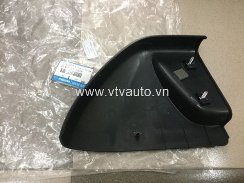 Ốp bậc lên xuống Mazda BT50, UV6J-51-18XA