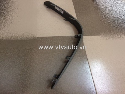 Nẹp nhựa gân ba đờ xốc Mazda 626 2002, MZ04075MAR