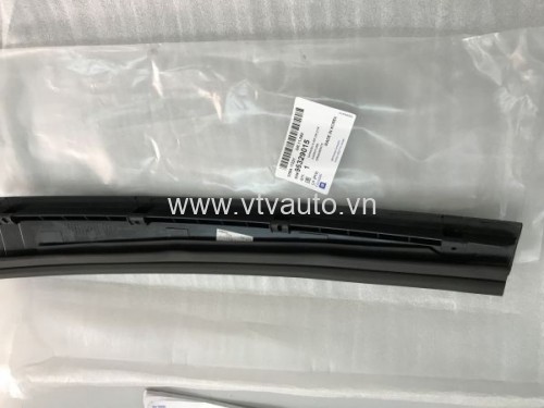Ốp nhựa (Nẹp) trụ cánh cửa Daewoo Mugnus 96326865, 96329015