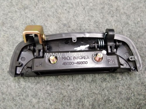 Tay mở ngoài phải Hyundai 1 tấn 1997-2002