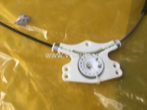 Compa lên kính trước L Kia Morning , 82403 1Y010