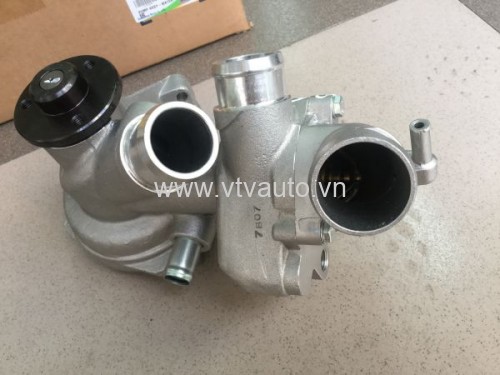 Bơm nước Ssangyong Rexton ,1622006801