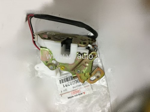 Khóa ngậm cửa hậu Mitsubishi Pajero V33,MB669381