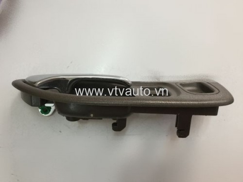 Tay mở trong trước phải Honda Accord 1995
