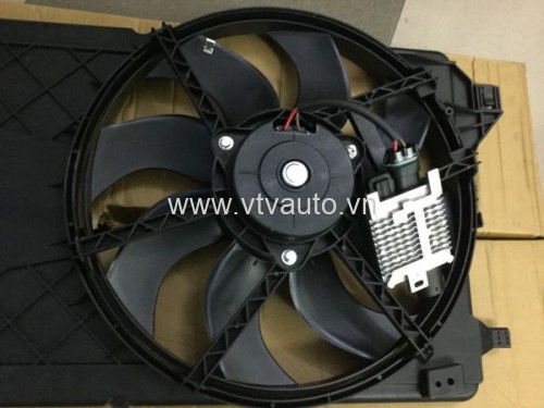 Lồng quạt két nước Ford Focus 2010