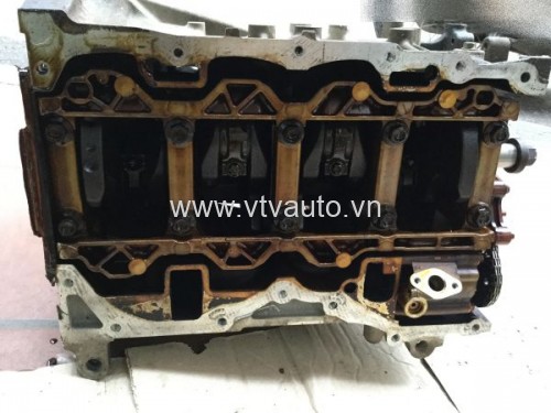 Lốc máy tổng thành Ford Focus 1.8 