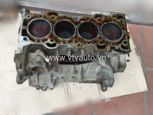 Lốc máy tổng thành Ford Focus 1.8 