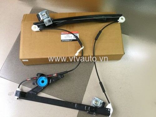 Compa lên kính trước L Ford Mondeo 