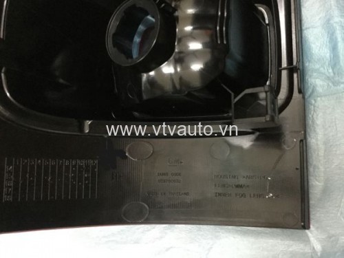 Đèn hậu Chevrolet Colorado