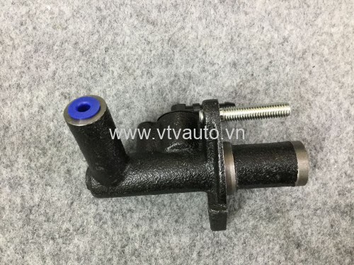 Tổng côn trên Ford Laser