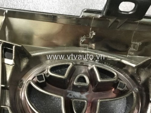 Mặt ca lăng Toyota Corolla Altis 2003