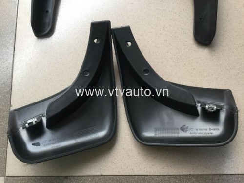 Chắn bùn bánh Mazda 3 nhập 2009