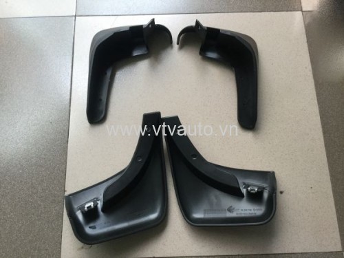 Chắn bùn bánh Mazda 3 nhập 2009