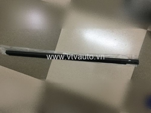 Nẹp cửa trước bên lái Ford Laser 1.6, 2000 