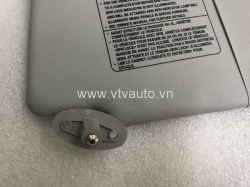 Chắn nắng bên trái Ford Everest 2005